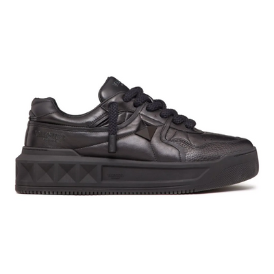 Valentino One Stud XL ā Black