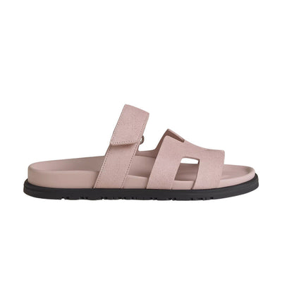 Hermes Chypre Sandal ā Pink Suede