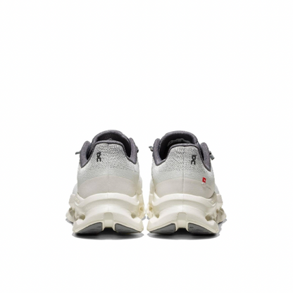 ON RUNNING CLOUDTILT
ROCK IVORY